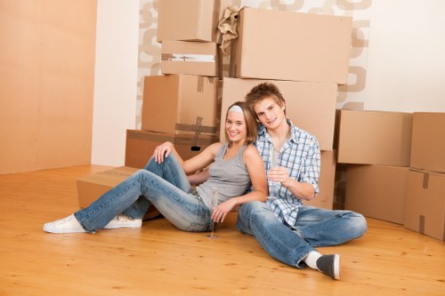 Packing and unloading help for Barking customers